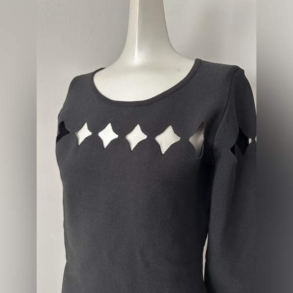 MILLY Scallop Cut Out Fitted Dress in Black Small $425 - Picture 5 of 12